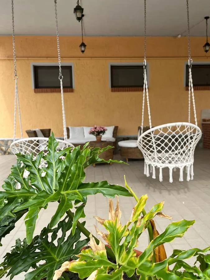 مزرعة للإقامة Agriturismo Santa Lucia فونتيبلاندا إيطاليا