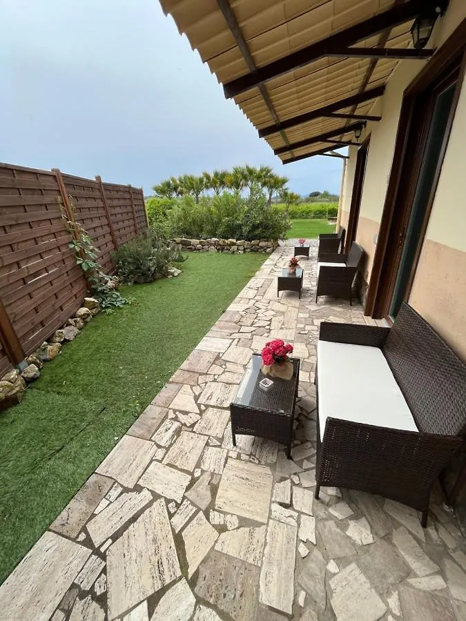 مزرعة للإقامة Agriturismo Santa Lucia فونتيبلاندا